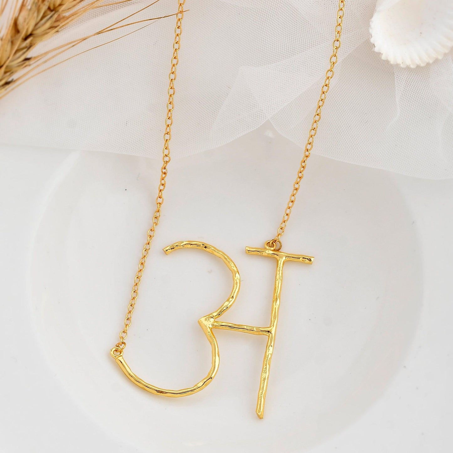 अ Pendant - Zuriijewels