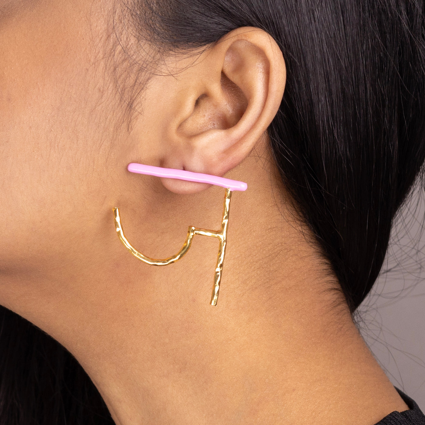 ज Highlighter Earring