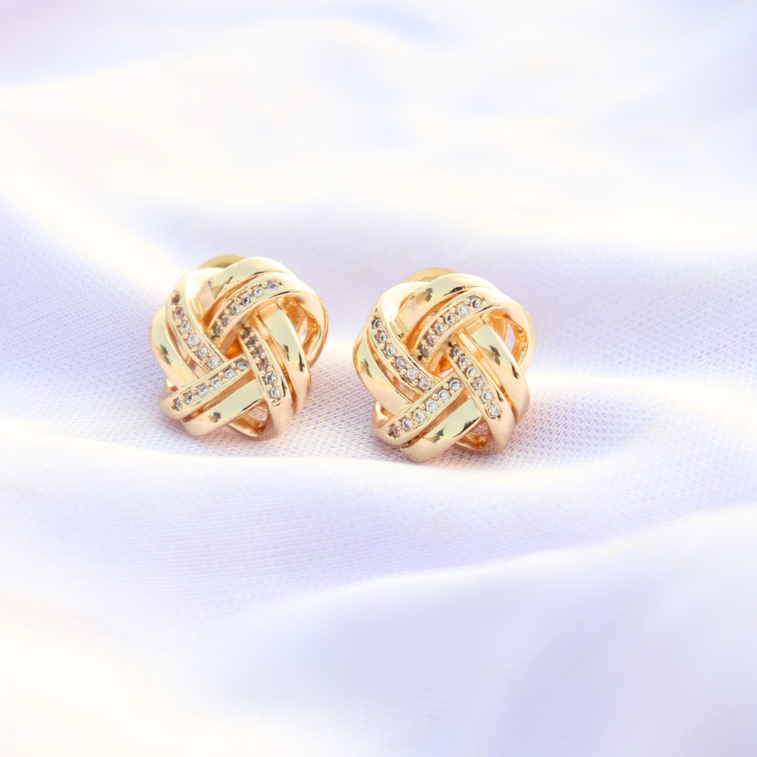 CLASSIC INTANGLED CZ STUDS