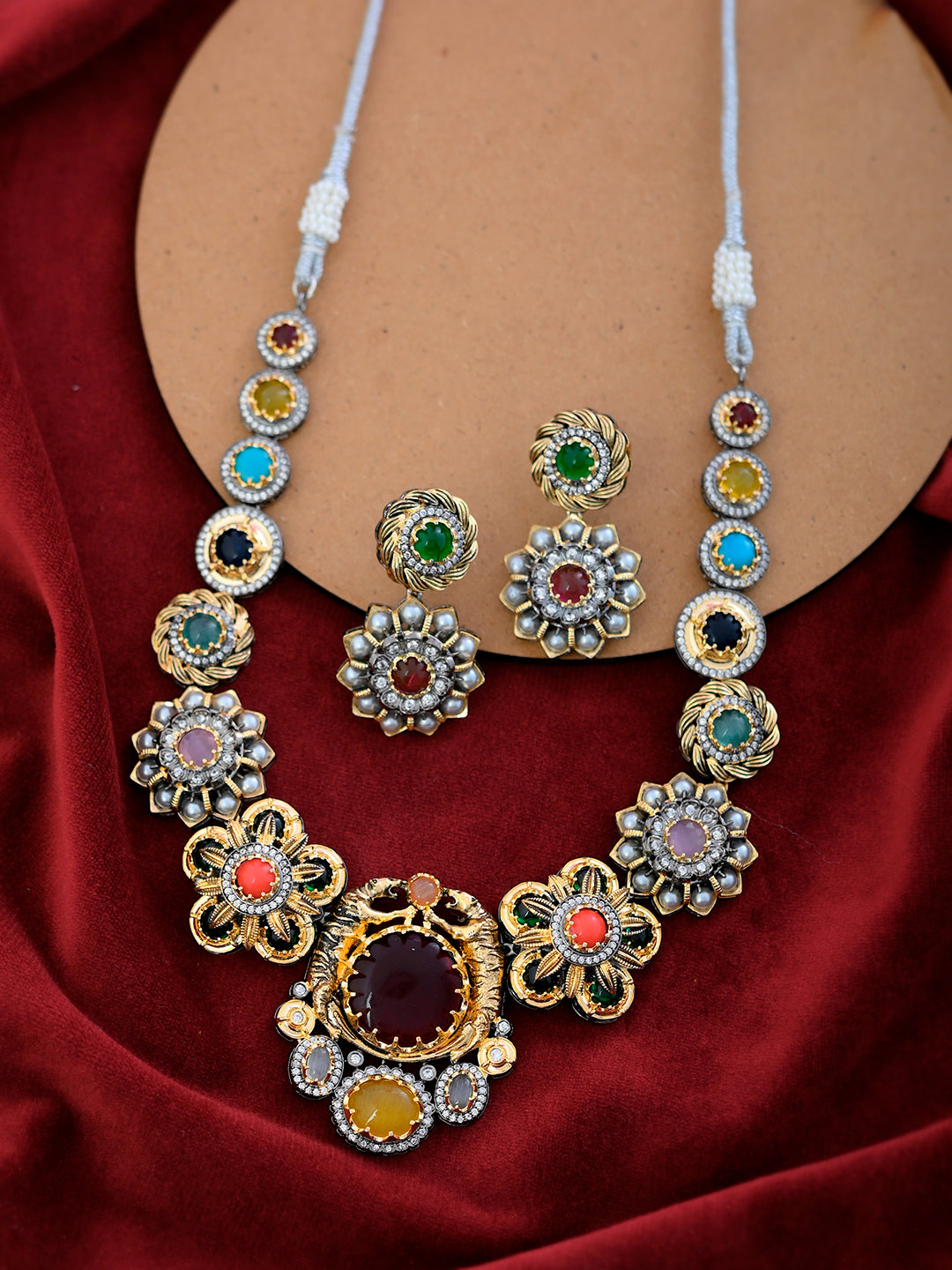 Multicolor Gold Oxidized Fusion Necklace Set