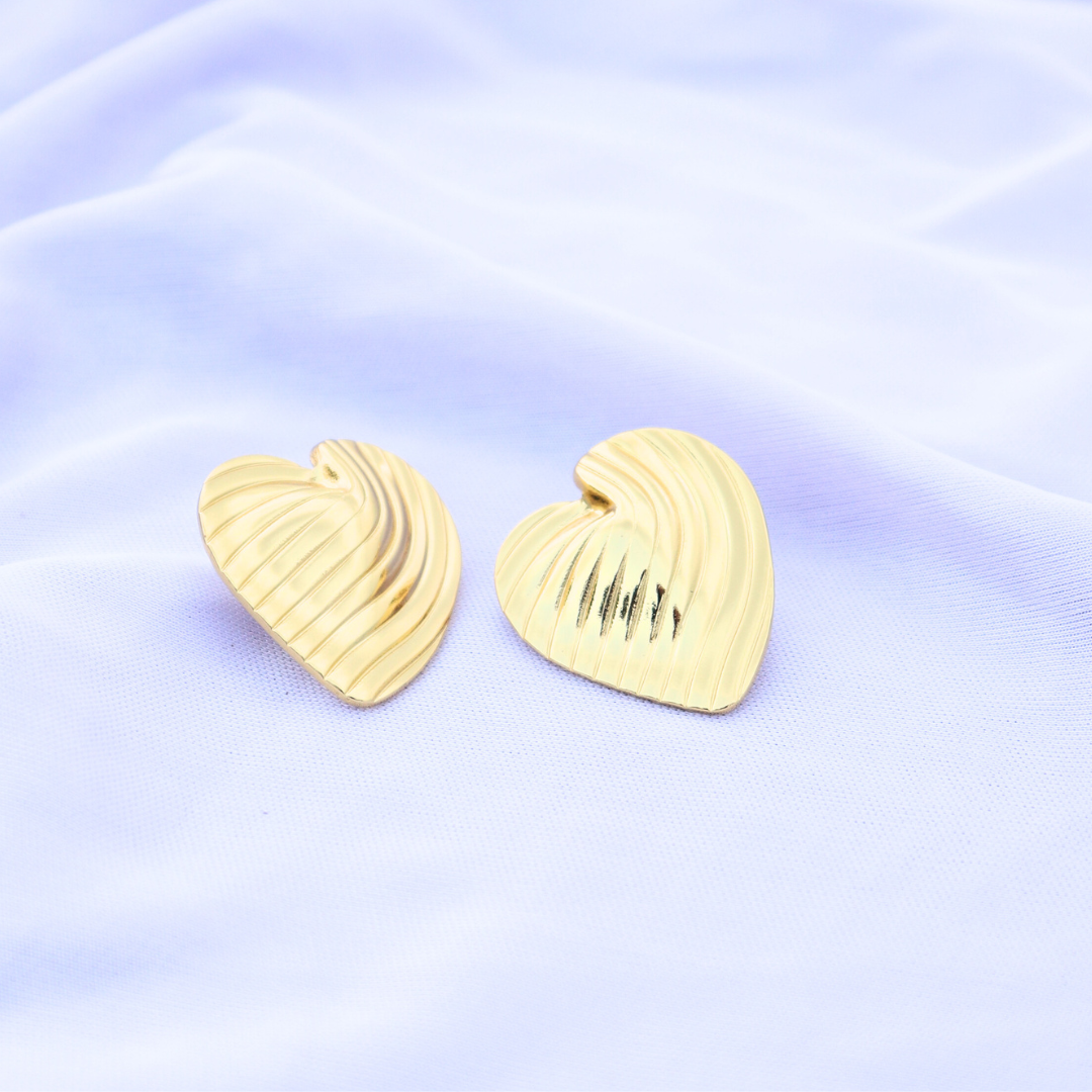 BOLD HEART TEXTURED STUDS