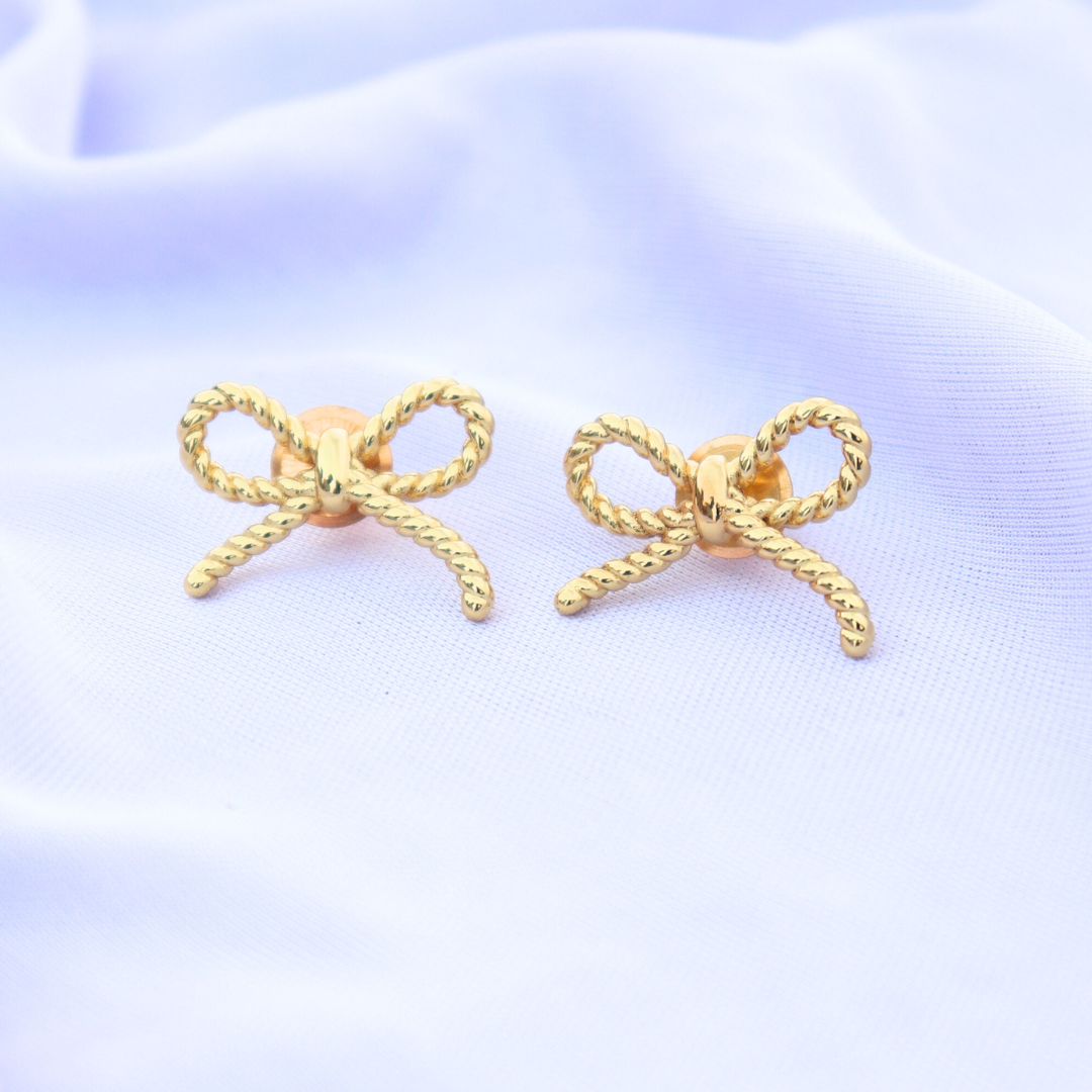 BOW TEXTURED STUDS