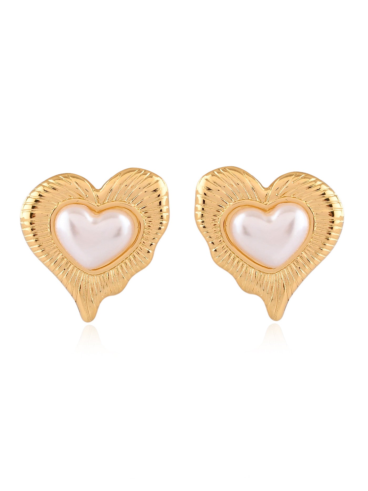 MELTED HEART & PEARL STUDS