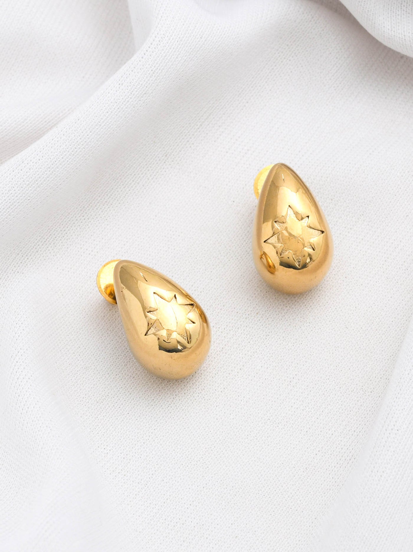 TEAR DROP  SHAPED STUDS