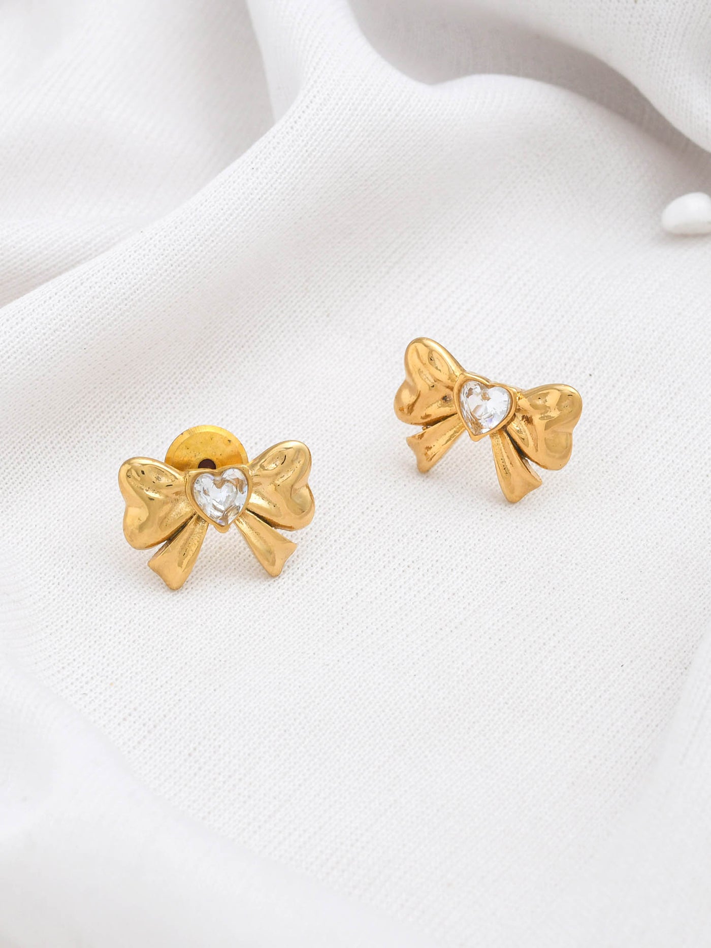 HEART CZ BOW STUDS