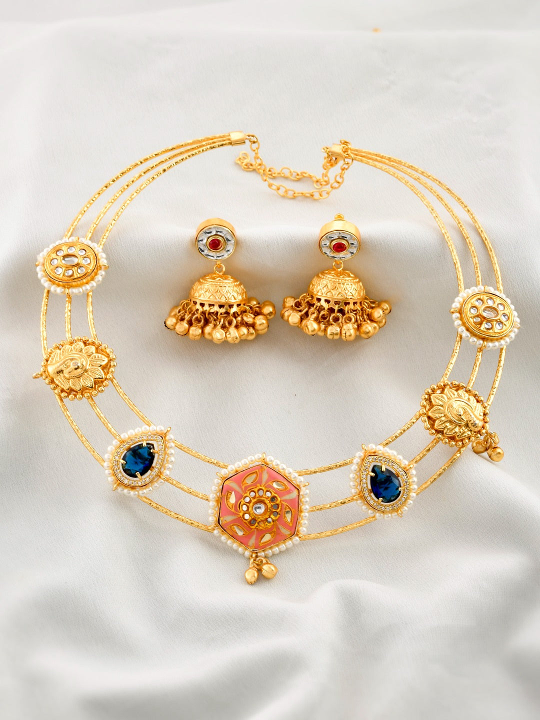 Saumya Kundan Hasli Necklace Set