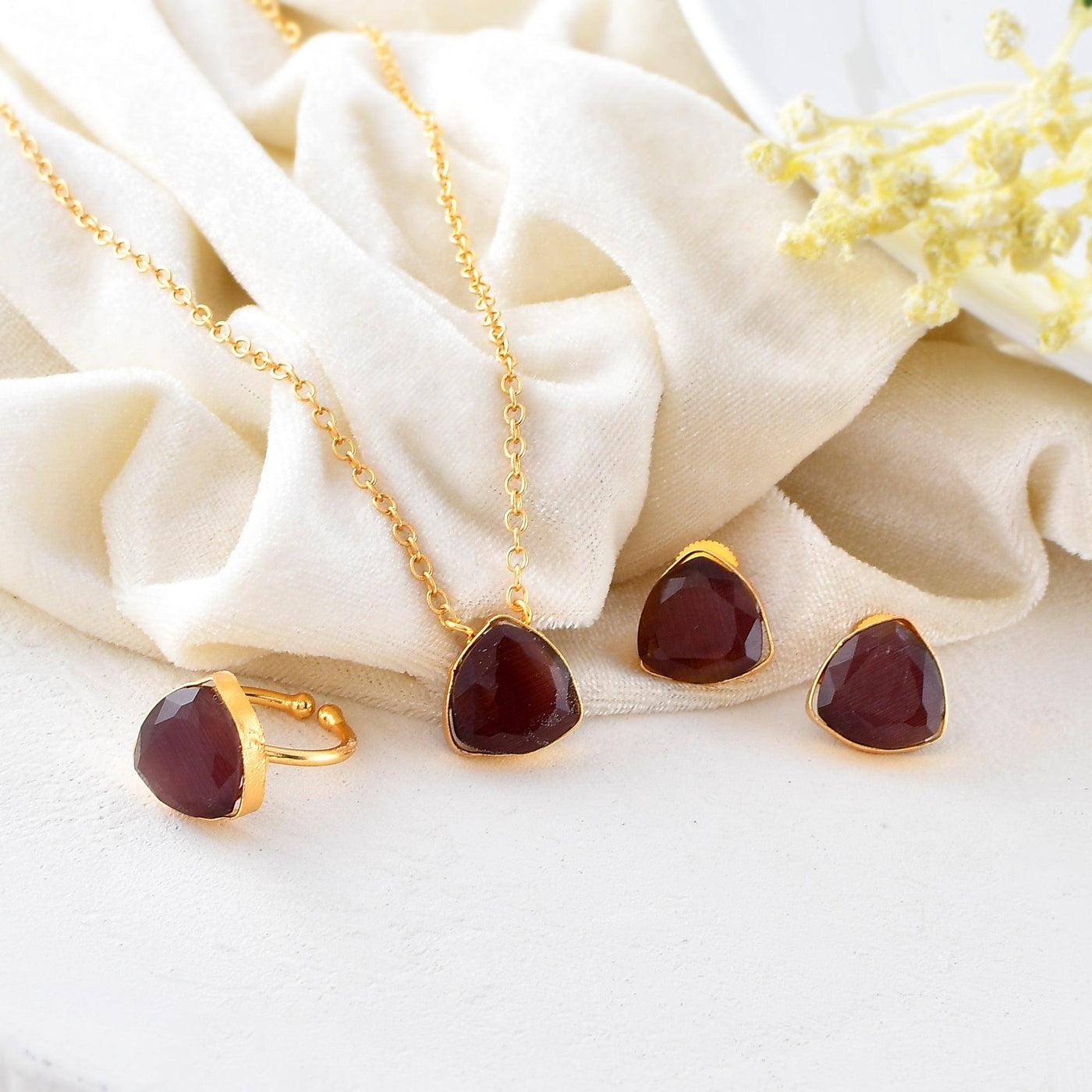 Triangle Stone 3PC. Set - Zuriijewels