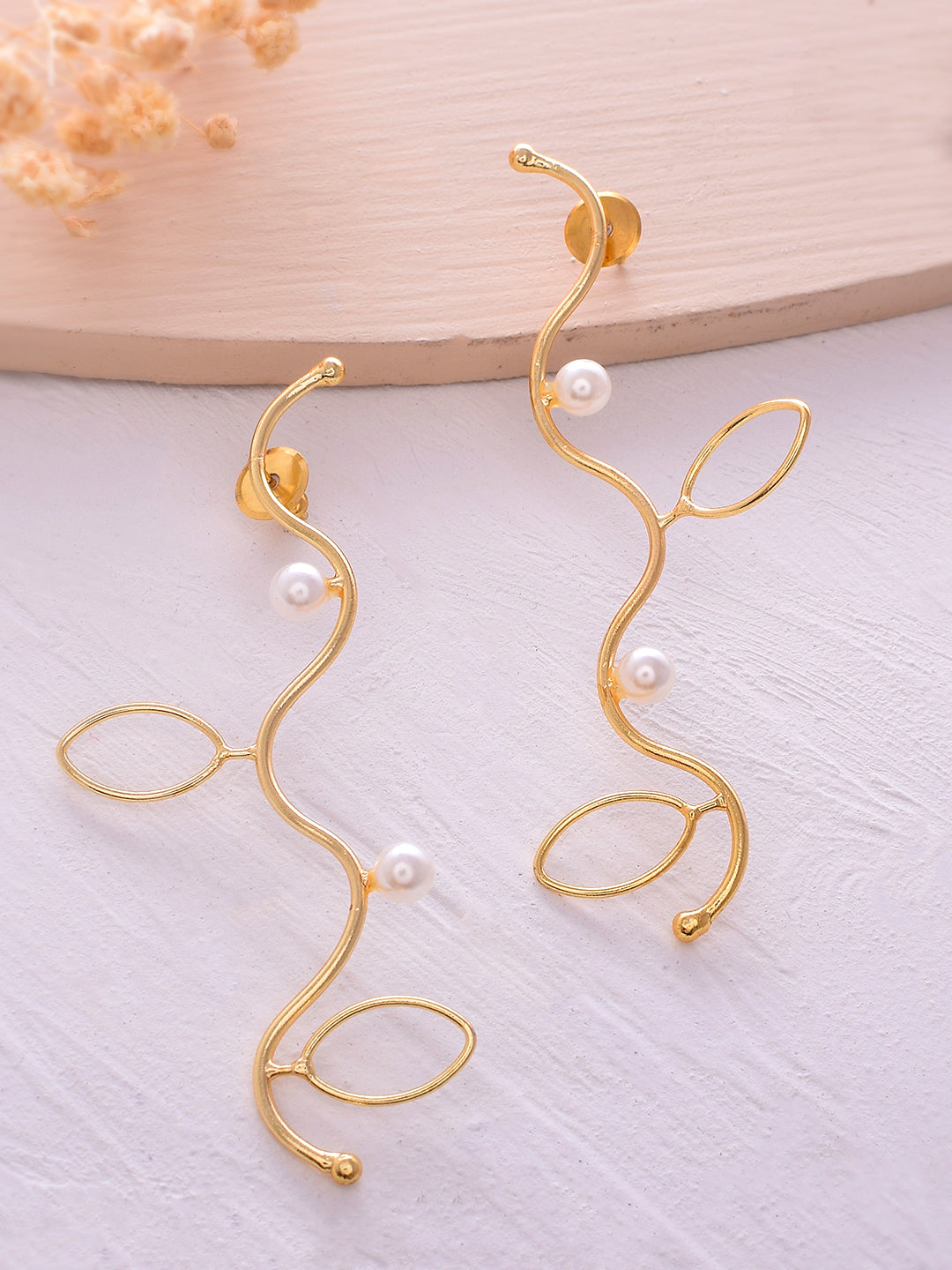 Wavy Line Pearl Earrings