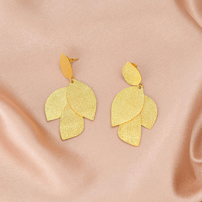 Textured Leaf Earring - Zuriijewels