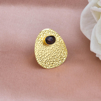 Oval Textured Stone Studded Ring - Zuriijewels