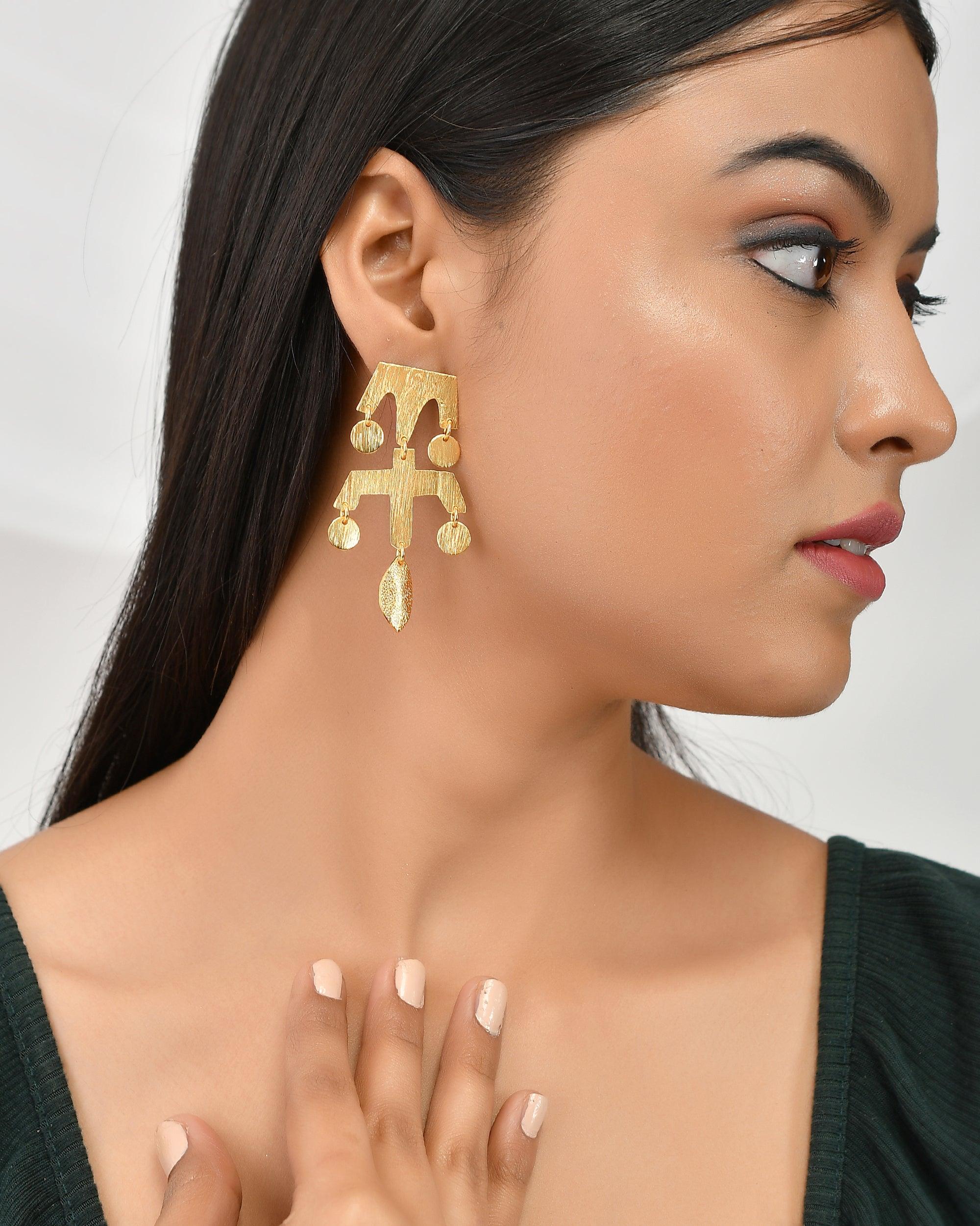 Upside W Textured Earring - Zuriijewels