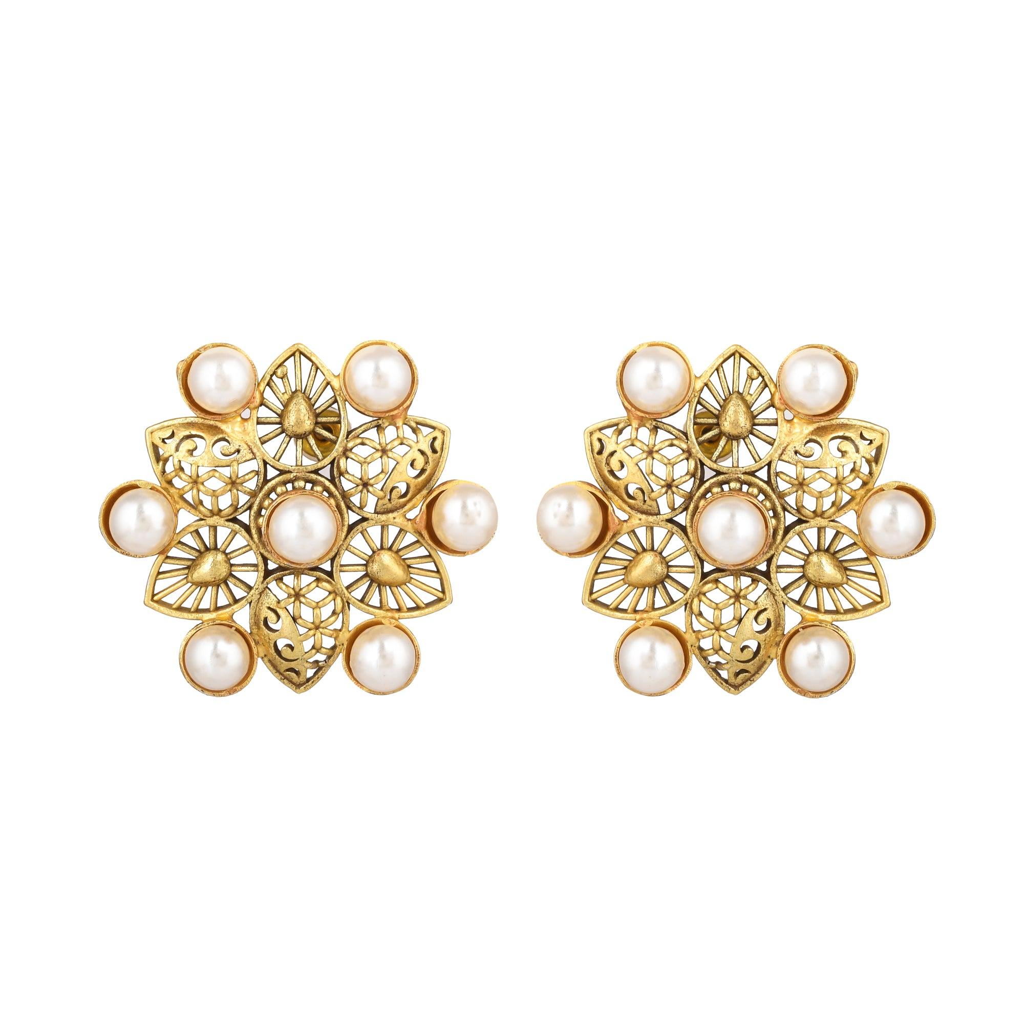 Textured Petal & Pearl Earring - Zuriijewels