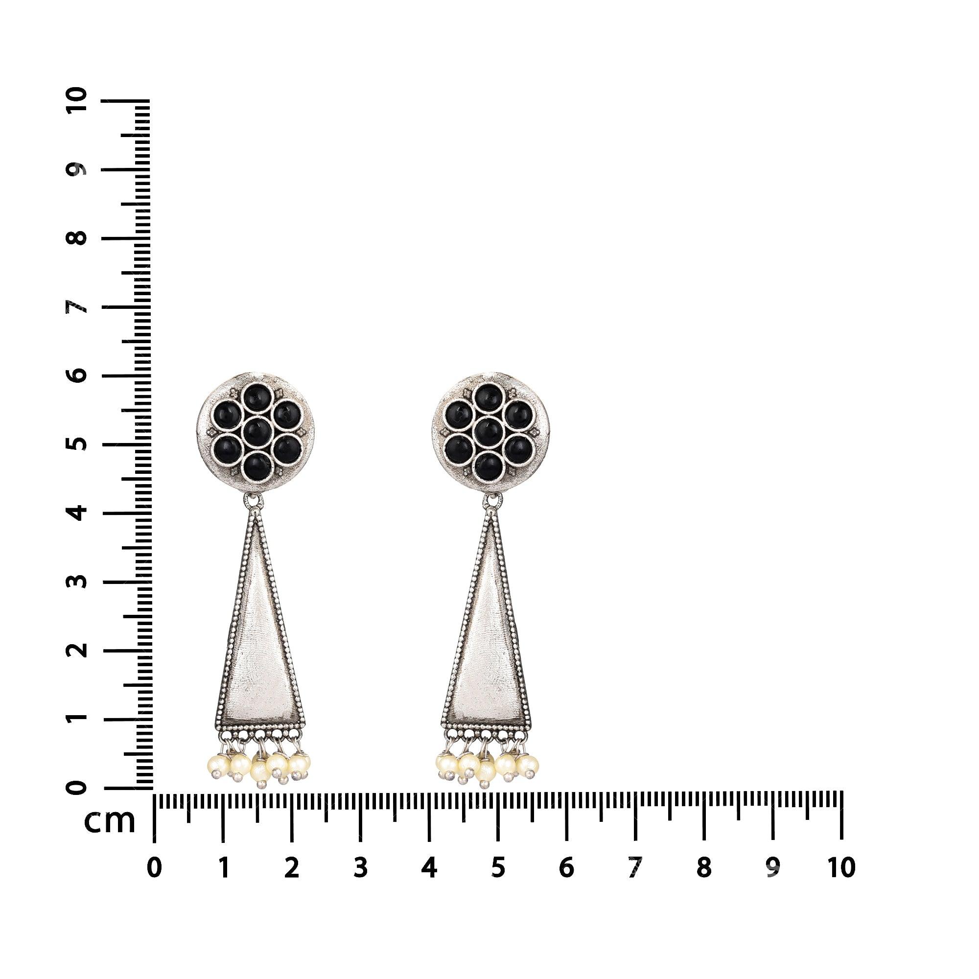 Round & Triangle Earring - Zuriijewels