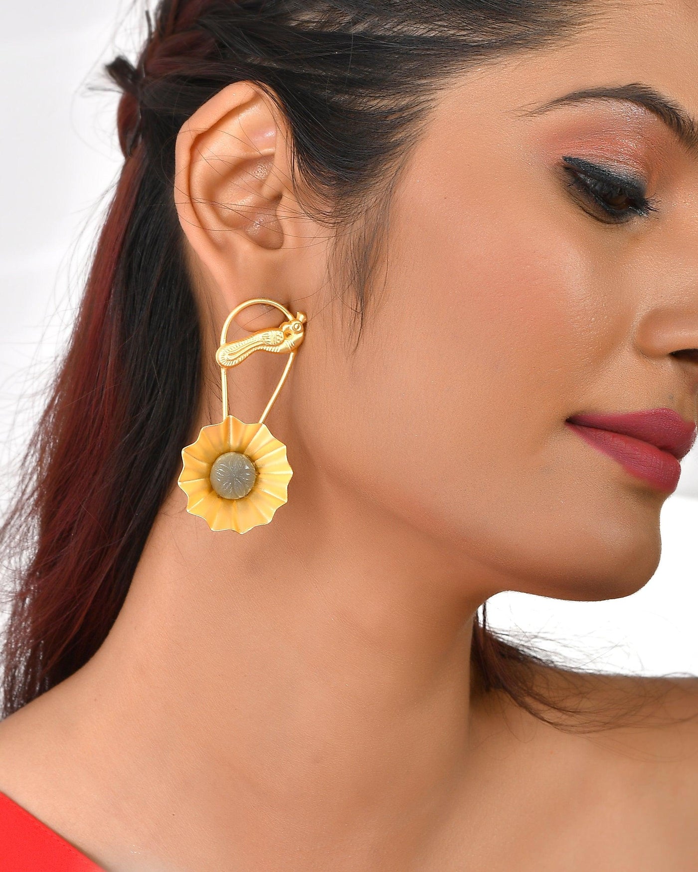 Bird Hanging Flower Earring - Zuriijewels